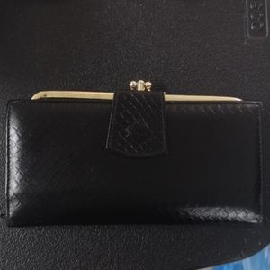 Mundi Genuine Leather Antique Clutch Wallet